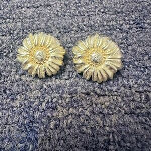 Vintage Signed Monet Sunflower Gold‎ Tone Clip Earrings